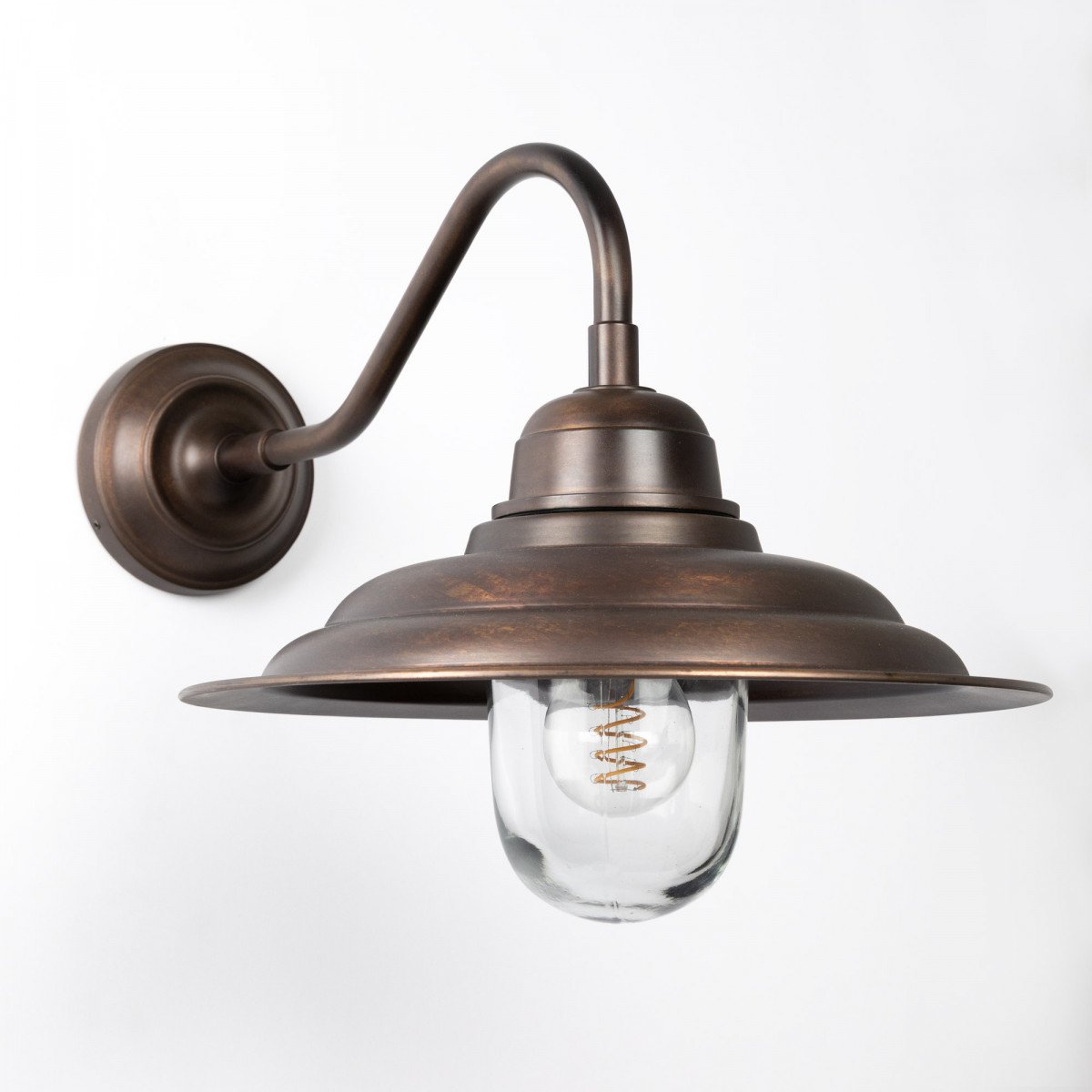 Messinglampe in antikem Dunkel-Messing mit E27-Fassung