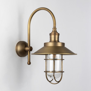 Messingleuchte in der Farbe Antik Messing mit einer E27 Fassung