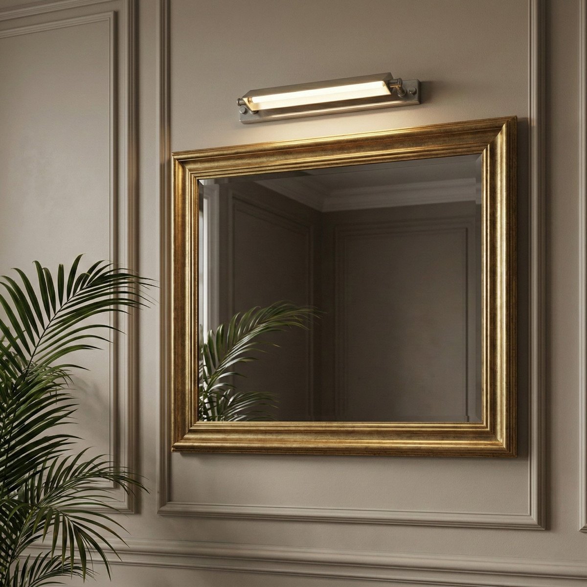 Messinglampe in antiker Silberfarbe mit E14-Fassung