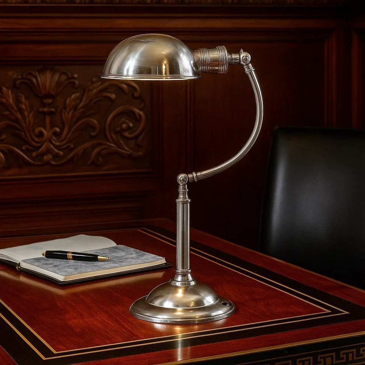 Messinglampe in antiker Silberfarbe mit E27 Fassung