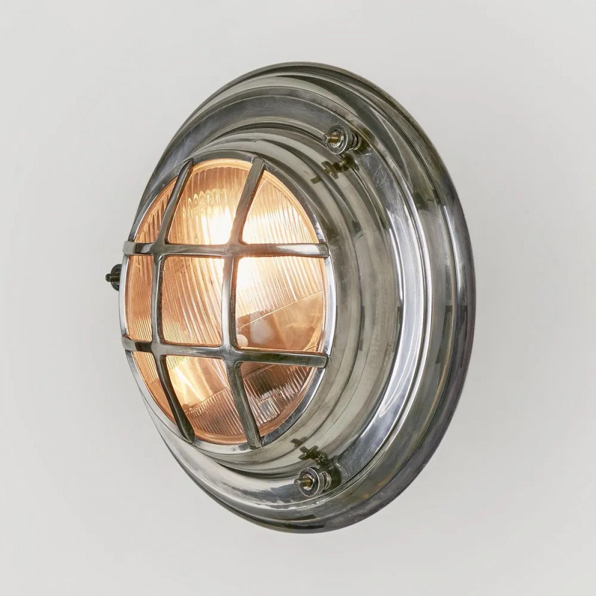Messinglampe in antiker Silberfarbe mit E27 Fassung