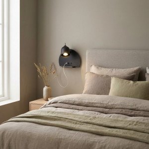 Essence Wandleuchte USB Schwarz