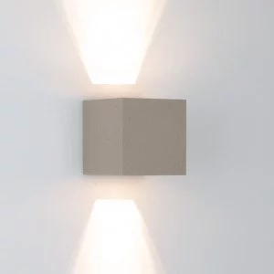 Reach up-and-downlighter Wandleuchte für Innen und Außen mit modernem Design aus Aluminium in der Farbe Champagner