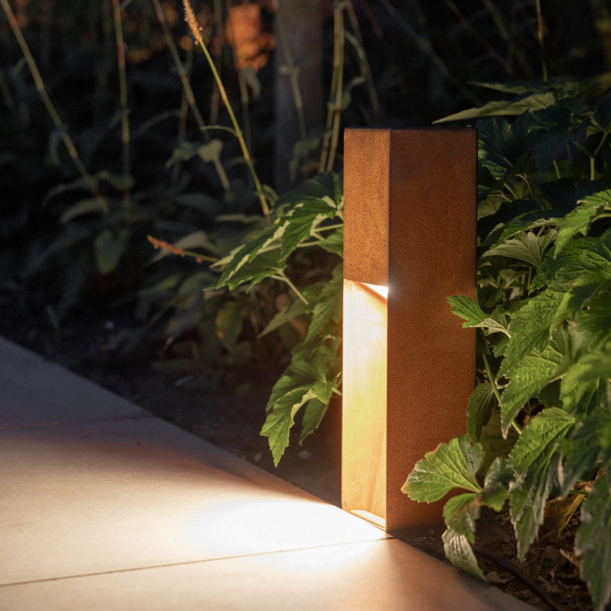 Gartenlampe – Cortenstahl – quadratisch – modern – GU10