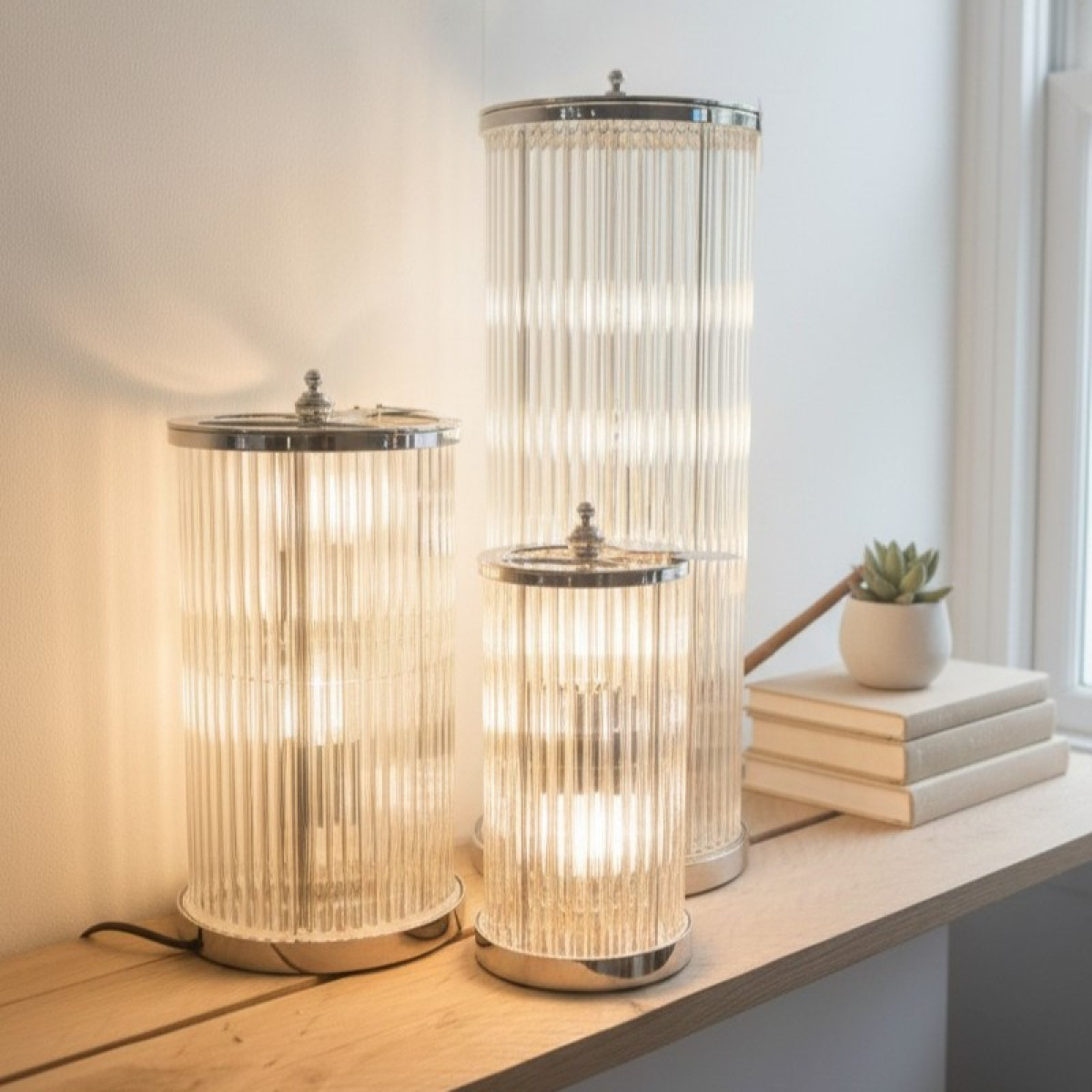 Messinglampe in Antik-Nickel mit E14-Fassung