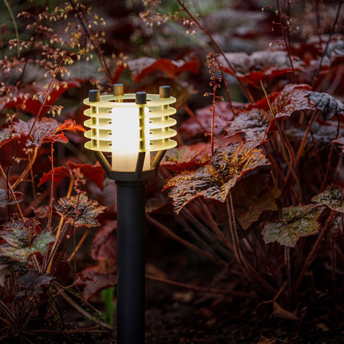 Gartenleuchte in der Farbe Anthrazit Larix 12 Volt Niederspannungssystems