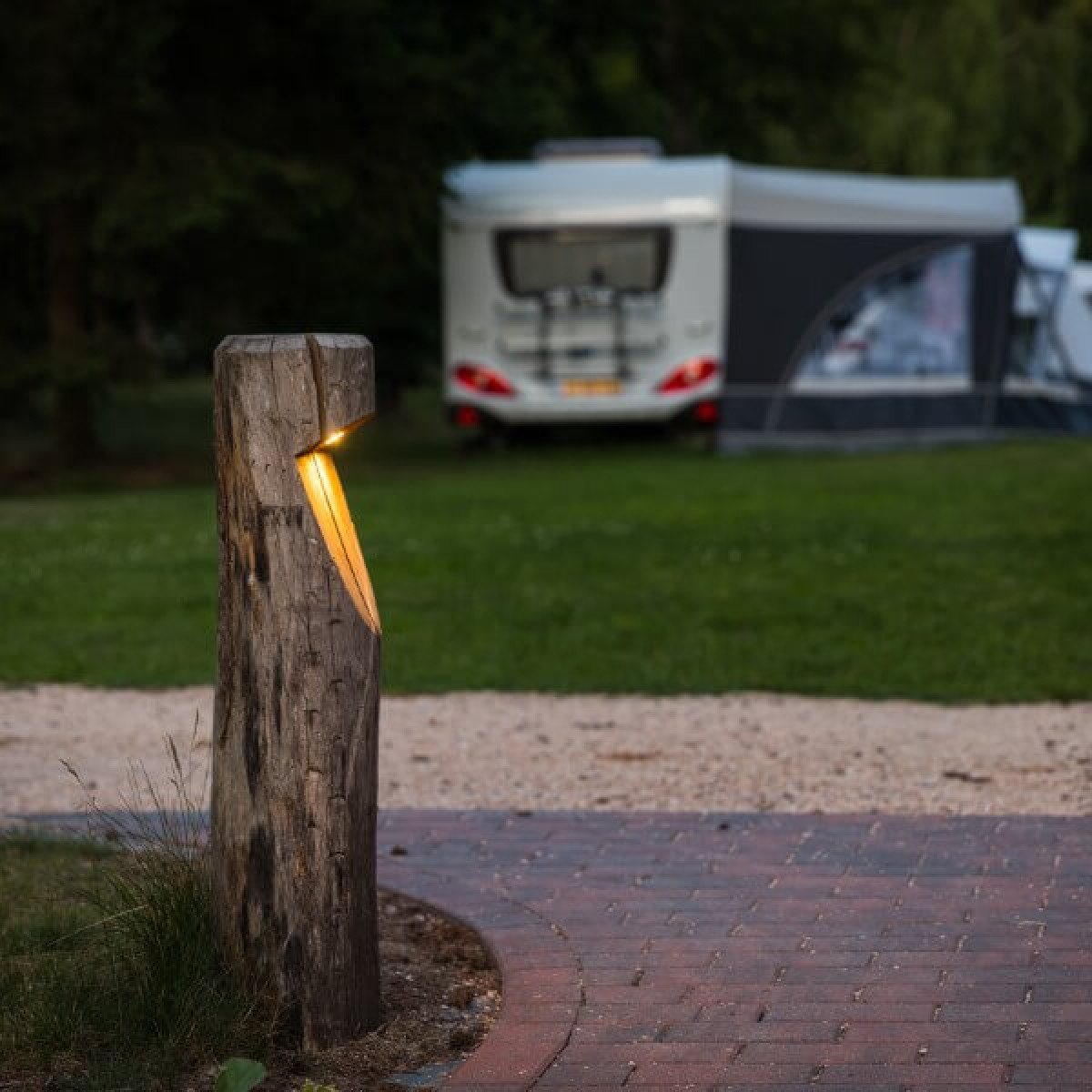 houten buiten terras lamp van akstanje hout Baum inclusief led lamp duurzame buitenverlichting