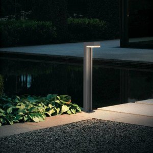 Rechteckige moderne Solar-Außenleuchte mit Dämmerungssensor in anthrazitfarben