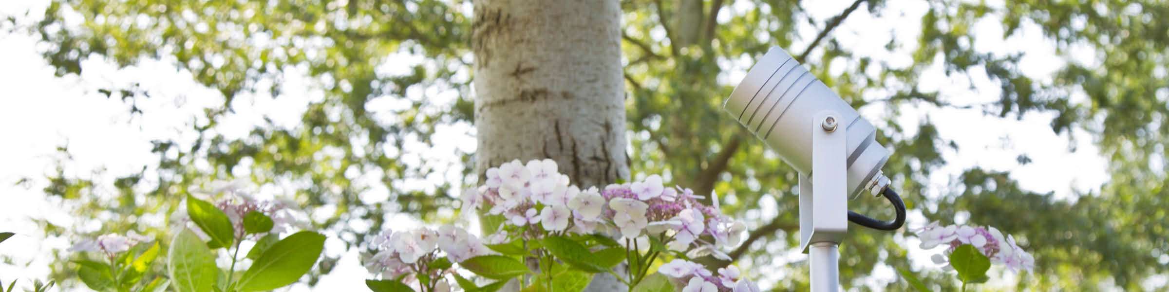 Gartenstrahler & Bodenleuchten