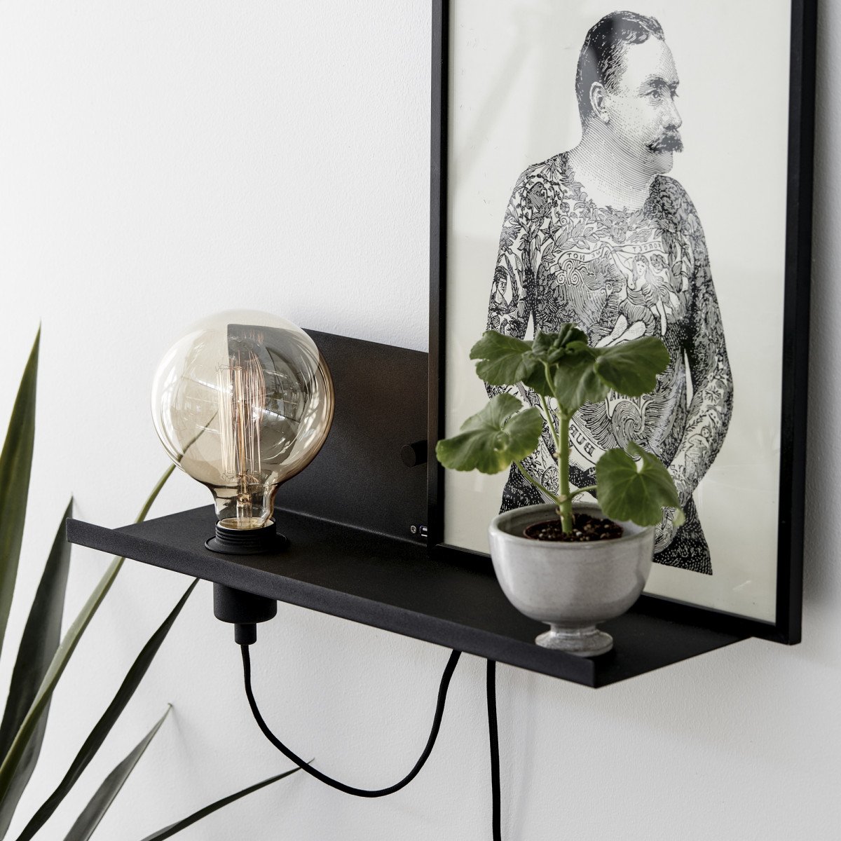 Moderne Wandleuchte Multi mit USB-Anschluss Moderne Wandleuchte Multi mit USB-Anschluss