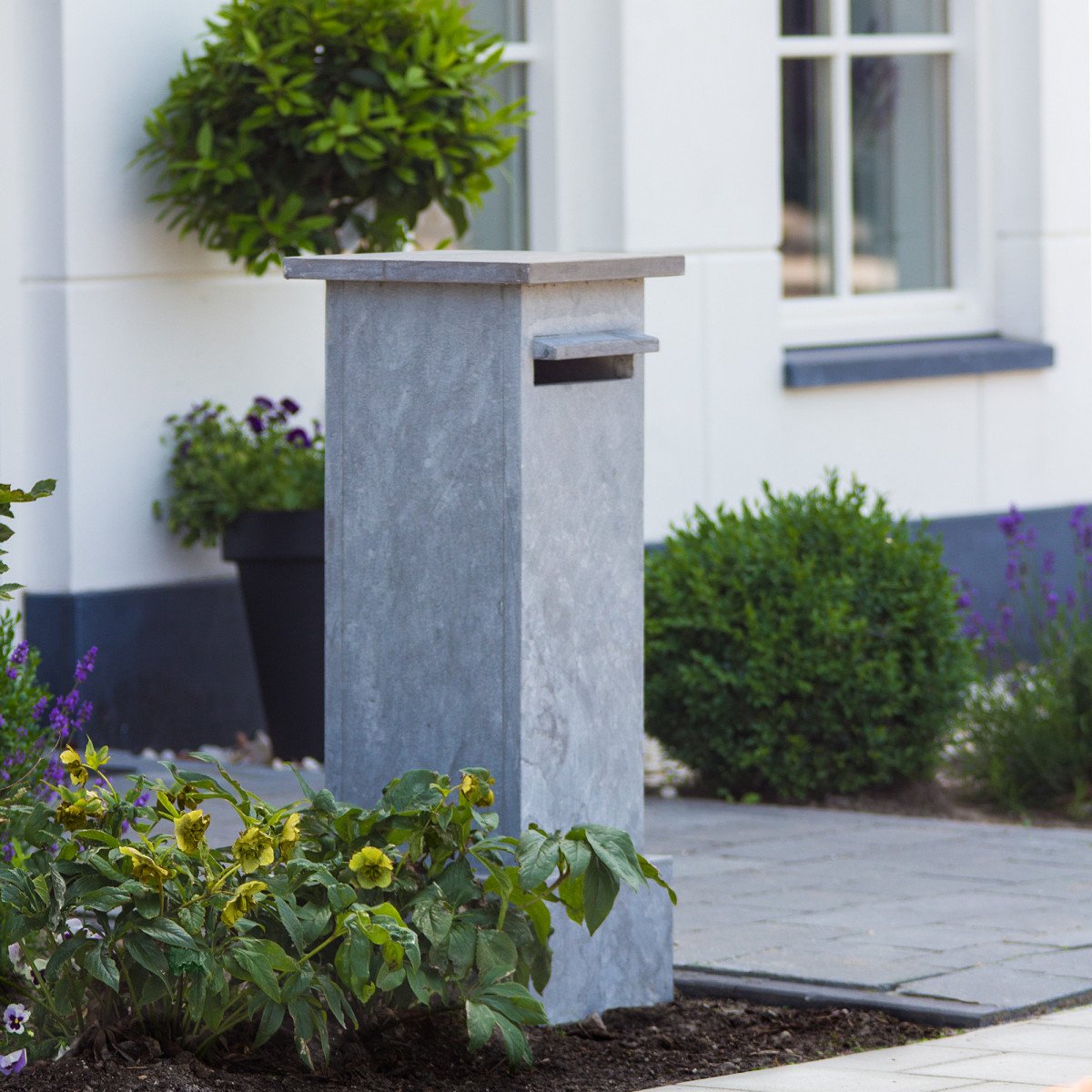 Natursteinbriefkasten 1