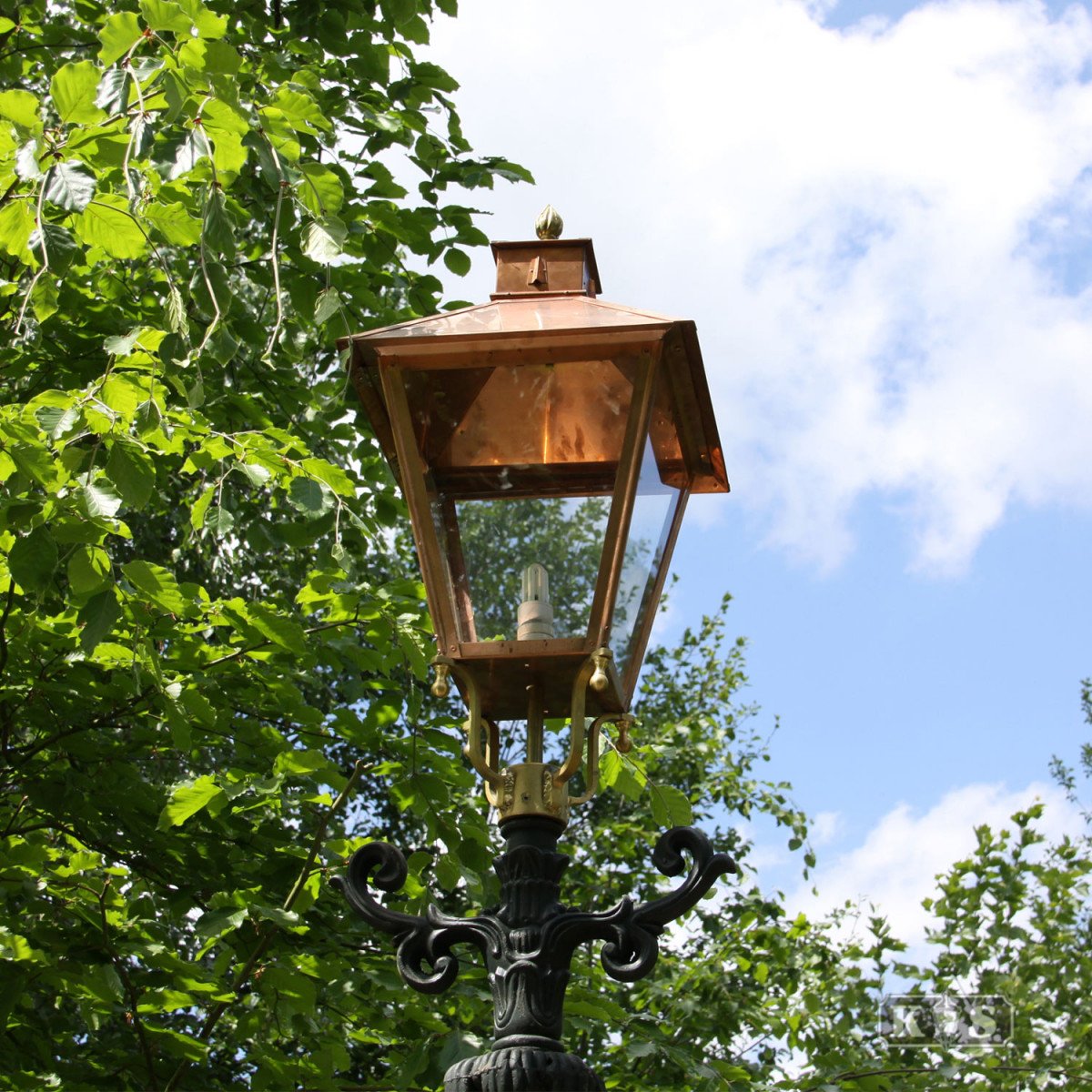 Laterne, Holland, L, Kupfer, Bronze, Laternenpfahl, Latenenkopf, Straßenlaterne, Gartenlaterne, Beleuchtung, Lampe, Leuchte, KS, 