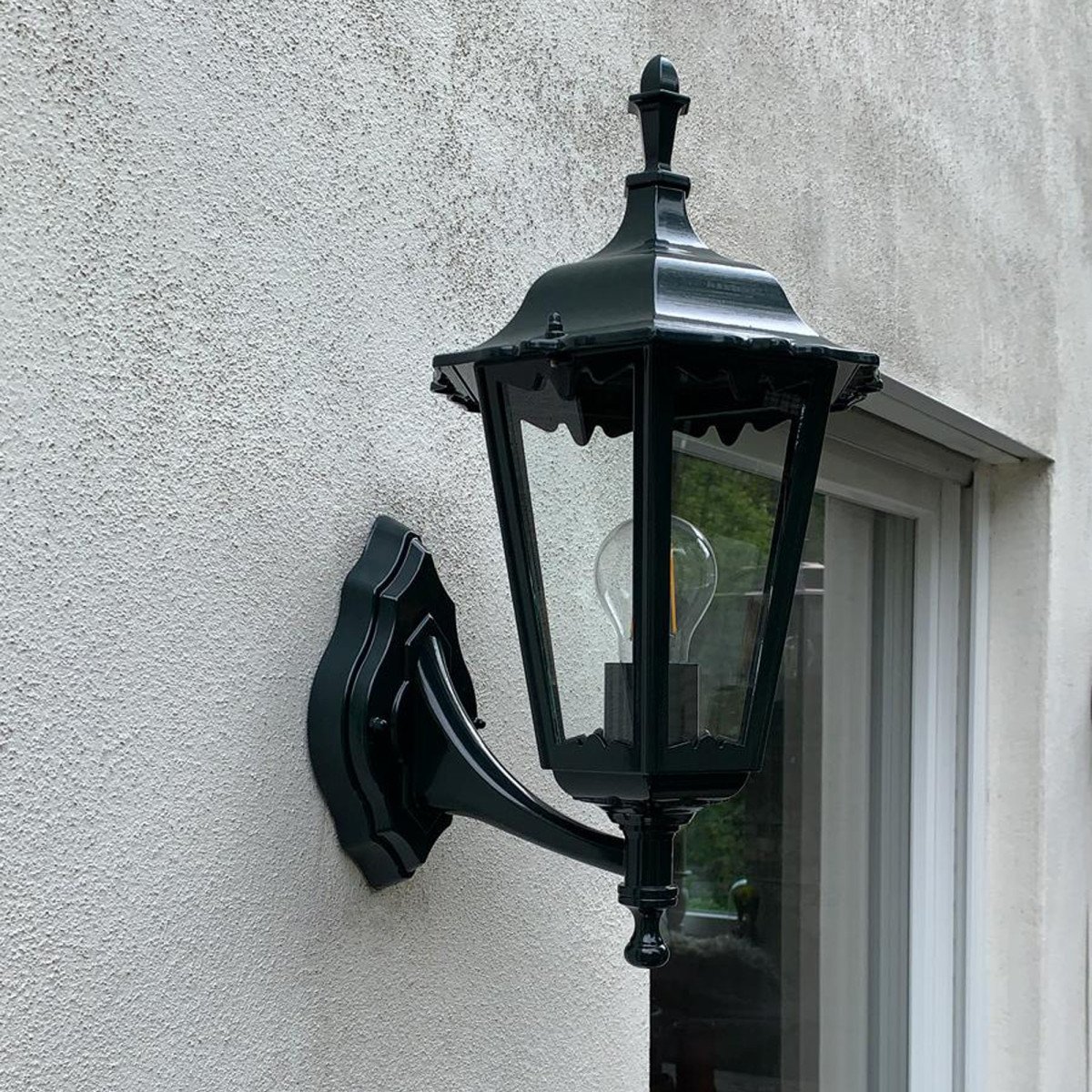 Philips Hue Außenleuchte Ancona stehende Wandlampe 