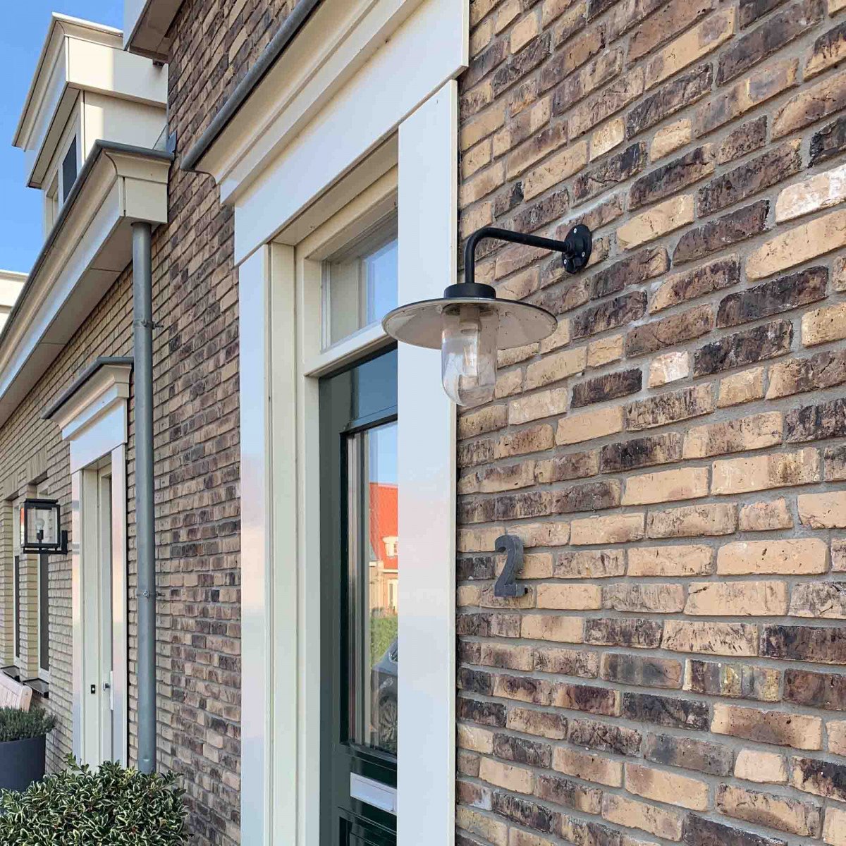 Schwarze Stallwandleuchte mit Bewegungsmelder – ländliches Design