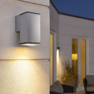 Kelvin Down Titan Wandleuchte Silber GU10 Außen IP54 Kelvin Down Titan Wandleuchte Silber GU10 Außen IP54